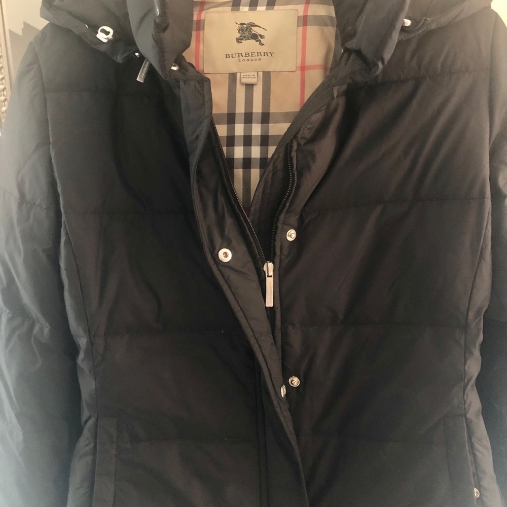Authentic Burberry Puffer Jacket - image 3